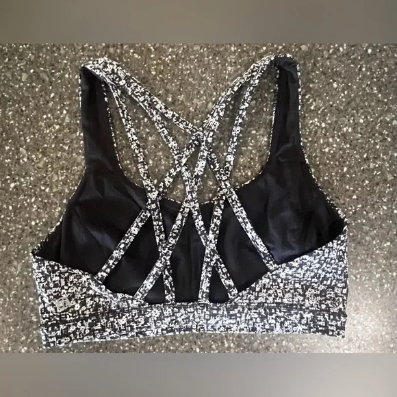 LULULEMON BUNDLE (5) Size 6 Activewear Gym Tanks Sports Bra Yoga Running Workout - Picture 3 of 14